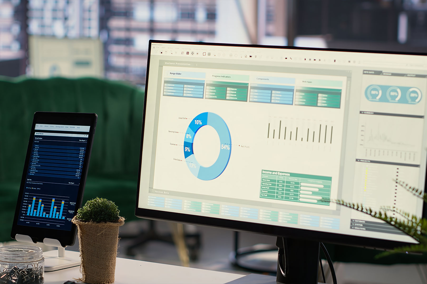 Real-Time Reports & Dashboards